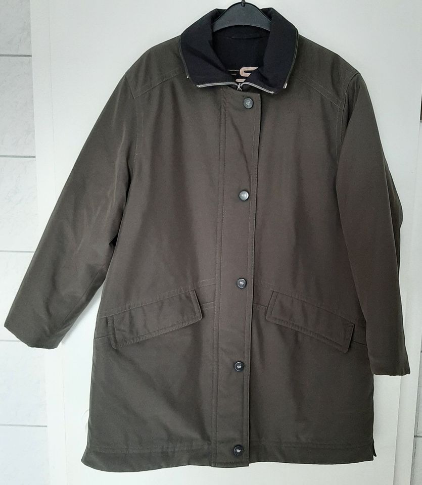 Winterjacke khaki, Größe 38 für 8€ in Donaueschingen