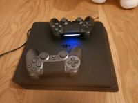 Ich verkaufe hier die PlayStation 4 Slim mit 500 GB und 2 Control Wandsbek - Hamburg Poppenbüttel Vorschau