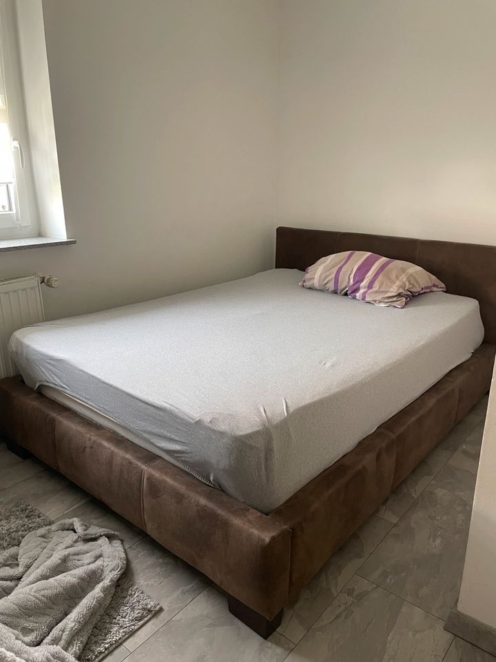 Doppelbett 140x200 Bett inkl. Lattenrost und Matratze in Ingolstadt