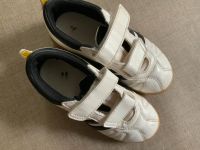 Fußballschuhe Halle Schuhe Adidas Adi Questra Größe 29 Hessen - Hadamar Vorschau