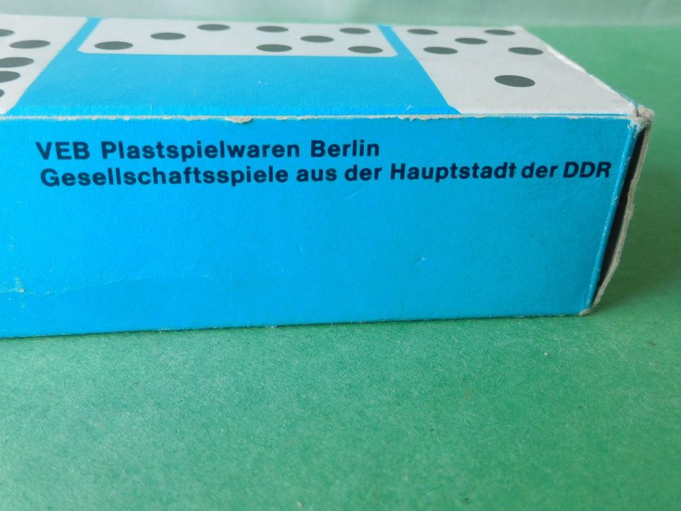 DDR original Domino Dominosteine Ostalgie Anlegespiel in Klein Rönnau