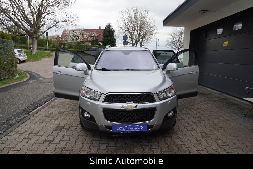 Chevrolet Captiva 2.2 D LT+ LEDER+NAVI+KAMERA+7Sitze+70Tkm in Owen