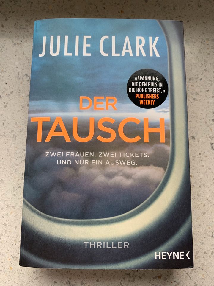 Buch - Der Tausch Thriller - Julia Clark Heyne in Loose 
