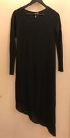 Dünnes Strickkleid schwarz asymmetrisch H&M Gr.XS Sommer Hessen - Mörfelden-Walldorf Vorschau