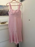 Zara Maxikleid Volantkleid mit Strukturmuster Gr. L rosa NEU! Hessen - Glauburg Vorschau