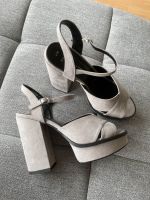 New Look High Heels, grau, schwarz, 39, Plateau, Pumps, Wide fit Nordrhein-Westfalen - Willich Vorschau