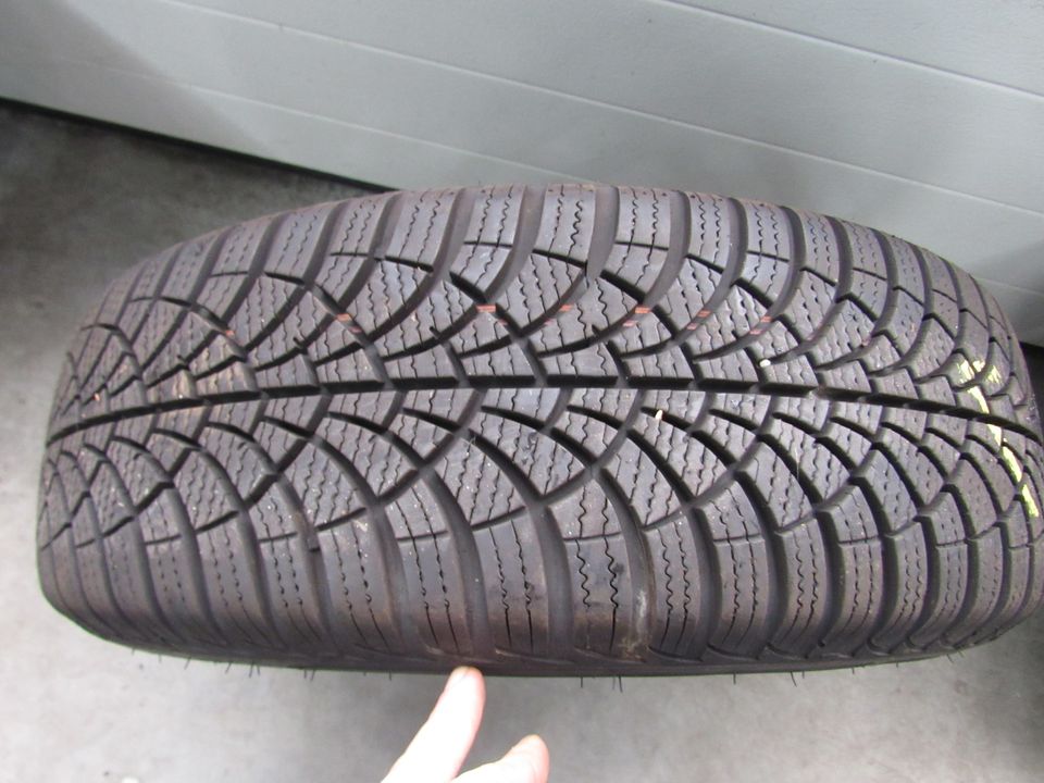 Orig. Winterreifen Winterräder Ford Fiesta VII 195/60 R15  7/8mm in Schmidgaden