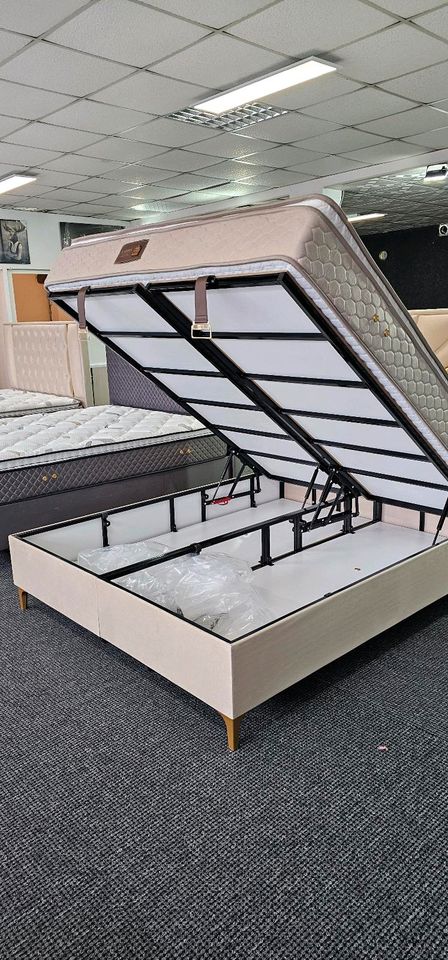 Boxspringbett 160x200 Ausstellung Stück  Direkt Erhältlich Neu in Oberhausen