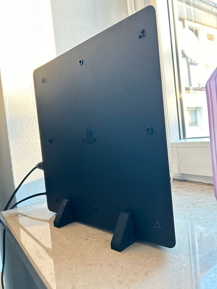 PS4 PlayStation 4 Slim 1 TB OVP in Liebenau