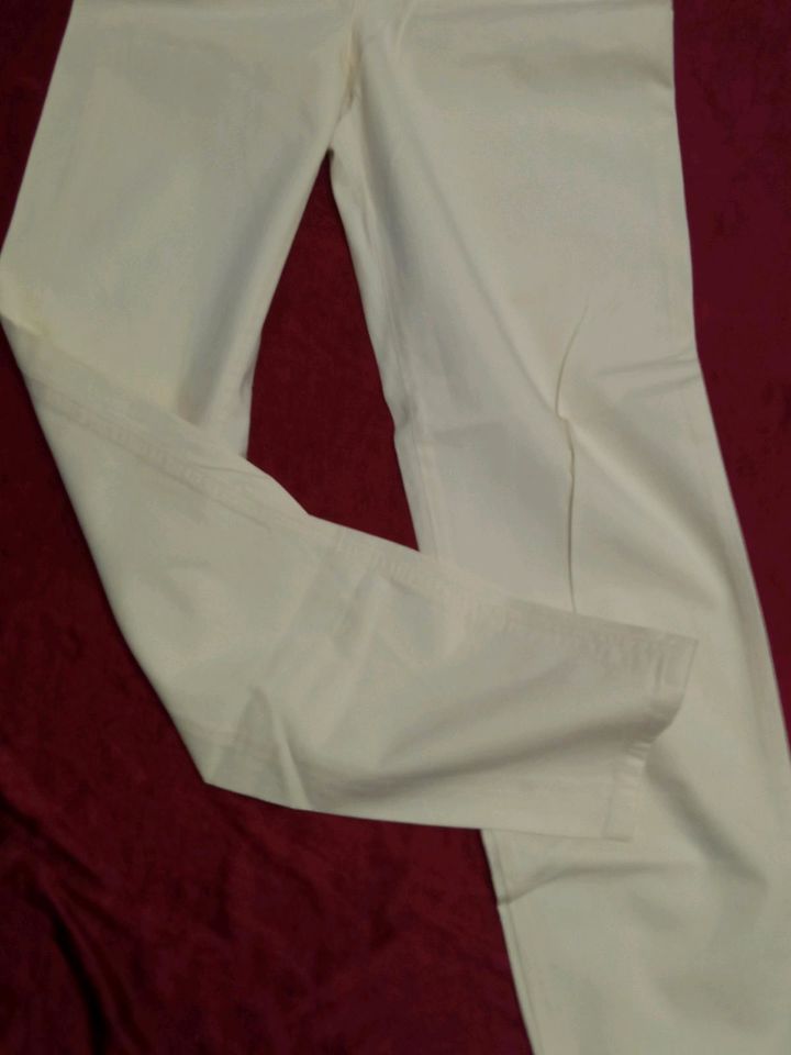 Moschino Jeans Nature Vintage Jeans Gr.26 Creme Farbe in München