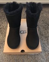 Neue schwarze UGG Bailey Bow II Boot Größe 36 Berlin - Wilmersdorf Vorschau