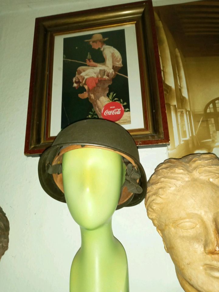 Militaria Helme in Worms