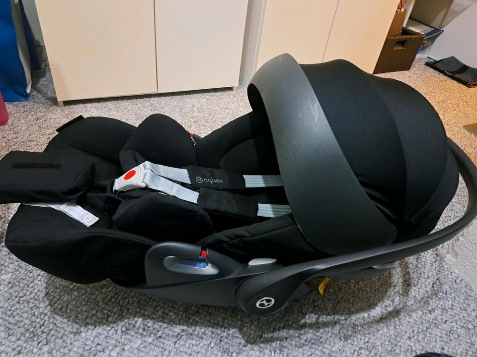 Cybex Babyschale Cloud Z2 i-Size Schwarz in Pforzheim