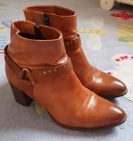 Stiefel Stiefeletten Mjus Gr. 41 cognac Echtleder innen und außen Sachsen-Anhalt - Lutherstadt Wittenberg Vorschau