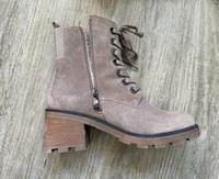 CAPRICE Winterstiefelette 38 EchtlederWildleder Plateau beigegrau Thüringen - Erfurt Vorschau