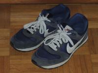 Nike Turnschuhe Sneaker blau Gr. 41 (wirkliche Größe 39) Hessen - Roßdorf Vorschau