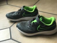 Nike Sneaker Sportschuhe Jungen 33,5 Rheinland-Pfalz - Großmaischeid Vorschau