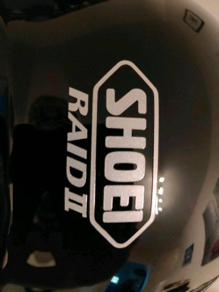 Shoei Raid II Motorradhelm mit Schutzhülle in Mönchengladbach