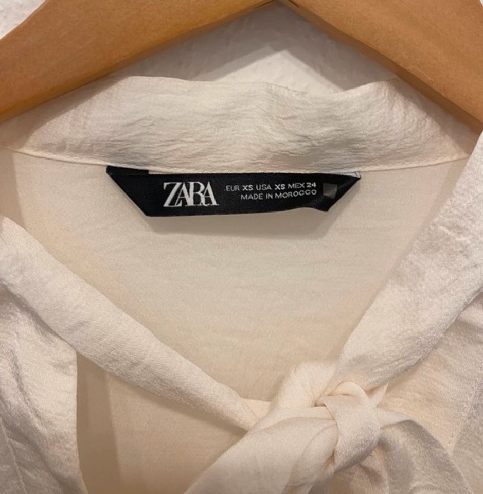 Elegante Zara Bluse in Creme in Rheinberg