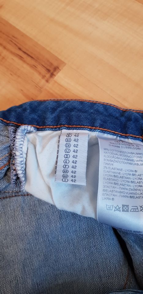 Schöne Jeans Shorts Gr.: L ( 42 ) - Top Zustand in Rheine