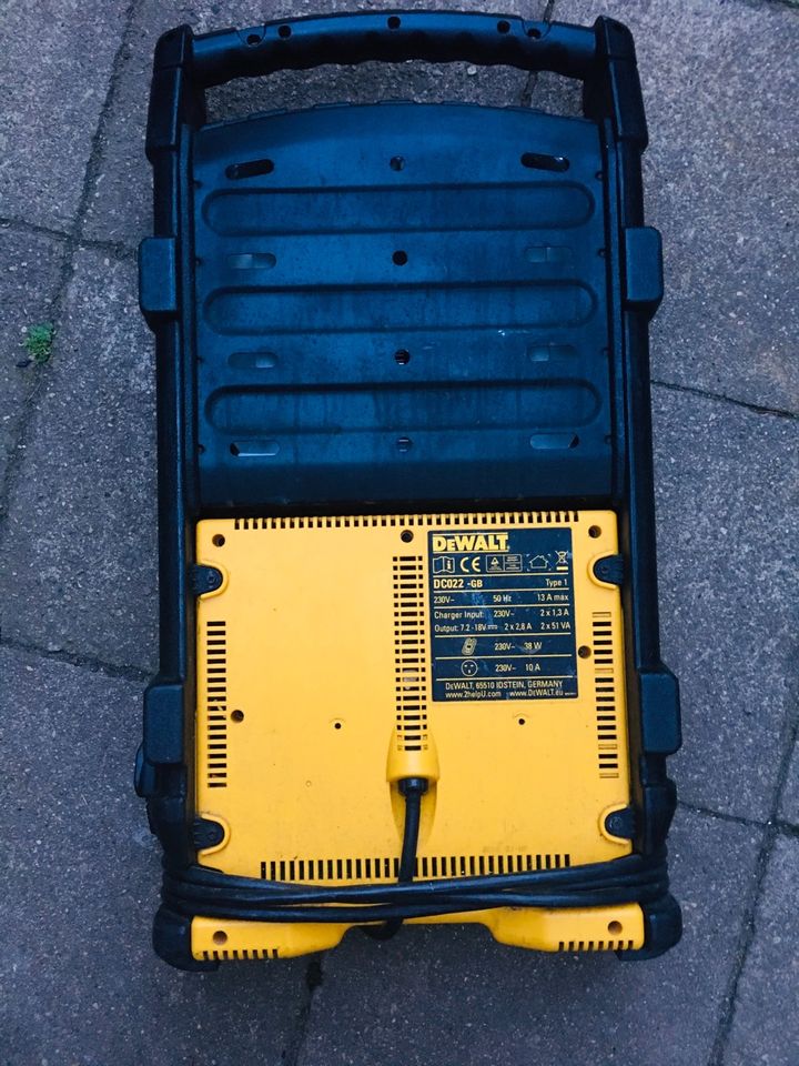 DeWalt DC022 GB. 230V, Baustrahler, Arbeitslampe, gutes Licht in Eisenach