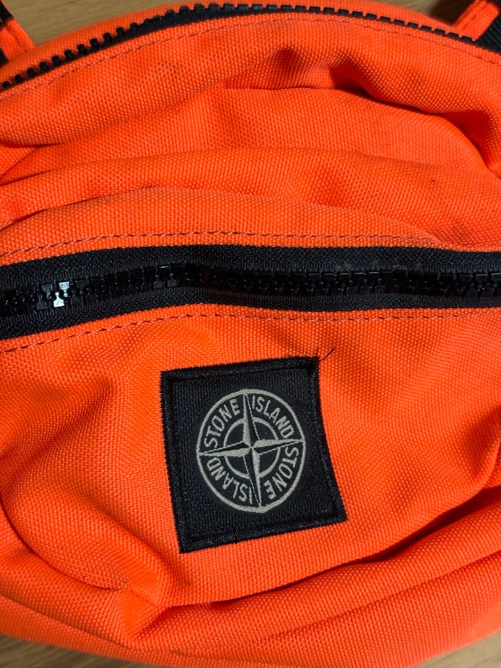 Stone Island Shoulder Bag in Marpingen