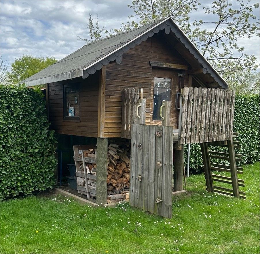 Baumhaus / Selbstabholer in Langenfeld