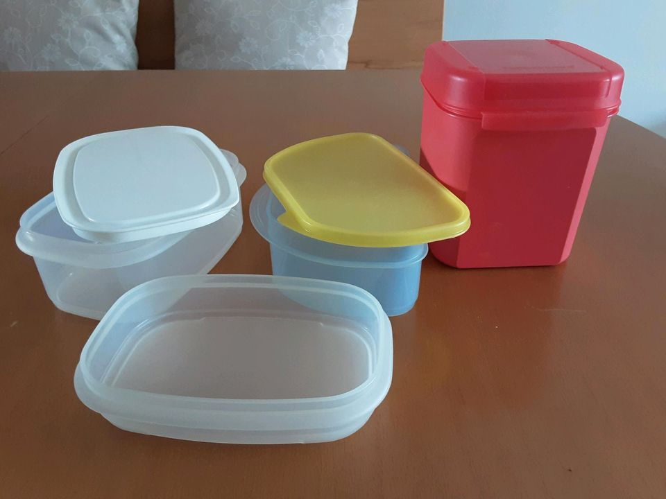 Tupperware Behälter in Erkelenz