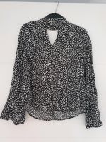 Bluse schwarz weiß Größe 36 H&M leoptik Hessen - Ebersburg Vorschau