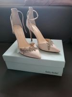 Brautschuhe Victoria Bella Belle mit floralen Motiven Nordrhein-Westfalen - Neuss Vorschau