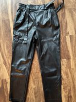 Schwarze Glanzhose von H&M in Größe 158 Hessen - Obertshausen Vorschau