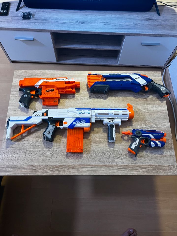 4 NERF Spielzeugwaffen in Nettersheim