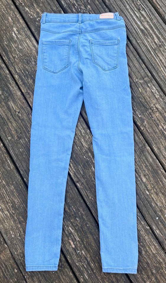 Skinny Jeans H&M / Only Gr . 140 / 146 schwarz grau blau in Seevetal