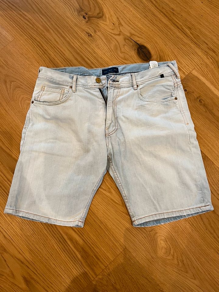 Zara Denim Jeans Shorts | Blau | Größe 34 in Friedrichshafen