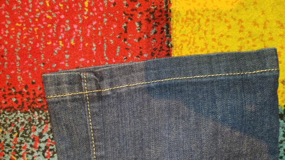 low waist Gang Jeansschlaghose in Size 26 ( S ) aus 98% Baumwolle in Köln Vogelsang