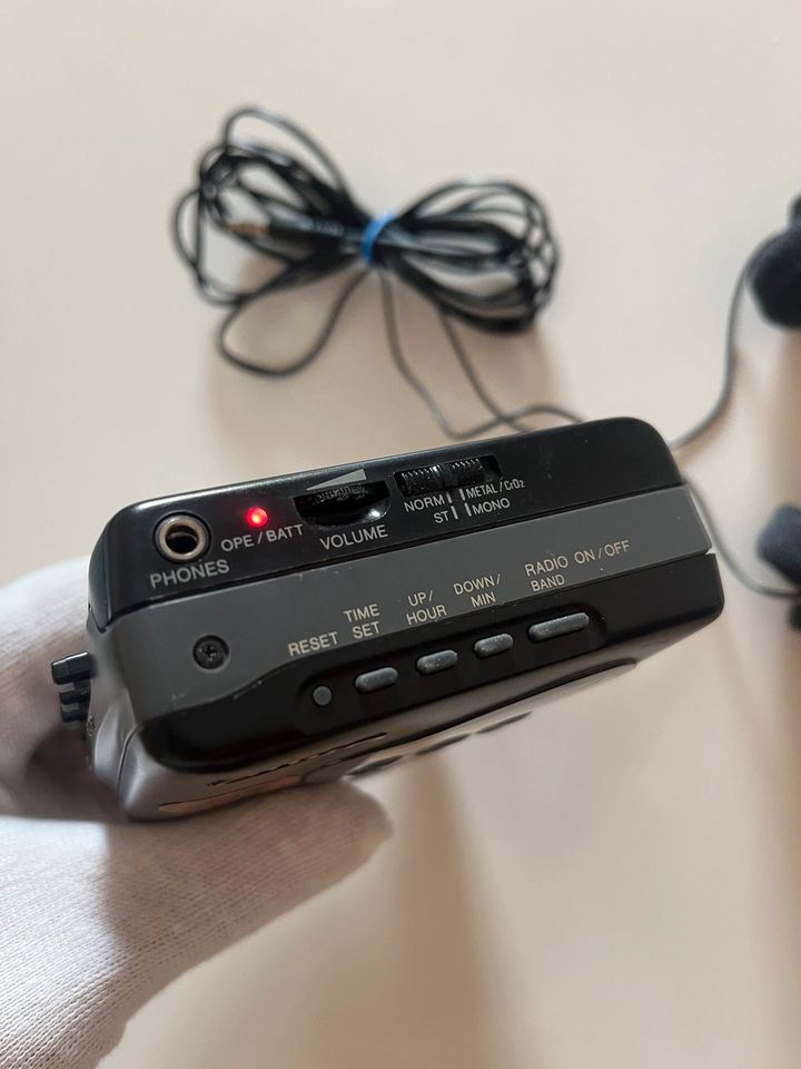 Aiwa Walkman Model HS-TX510 Stereo Radio Casette in Ottobrunn