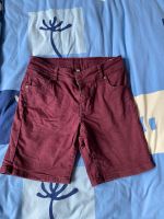 Jeanshose kurz / Shorts bordeauxrot Fitz Größe 158 Hessen - Langen (Hessen) Vorschau