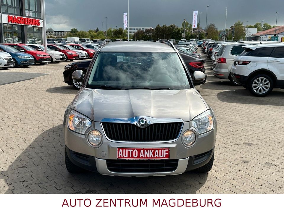 Skoda Yeti 2,0 TDI Klima RCD AHK Allwetterr. 1. Hand in Magdeburg