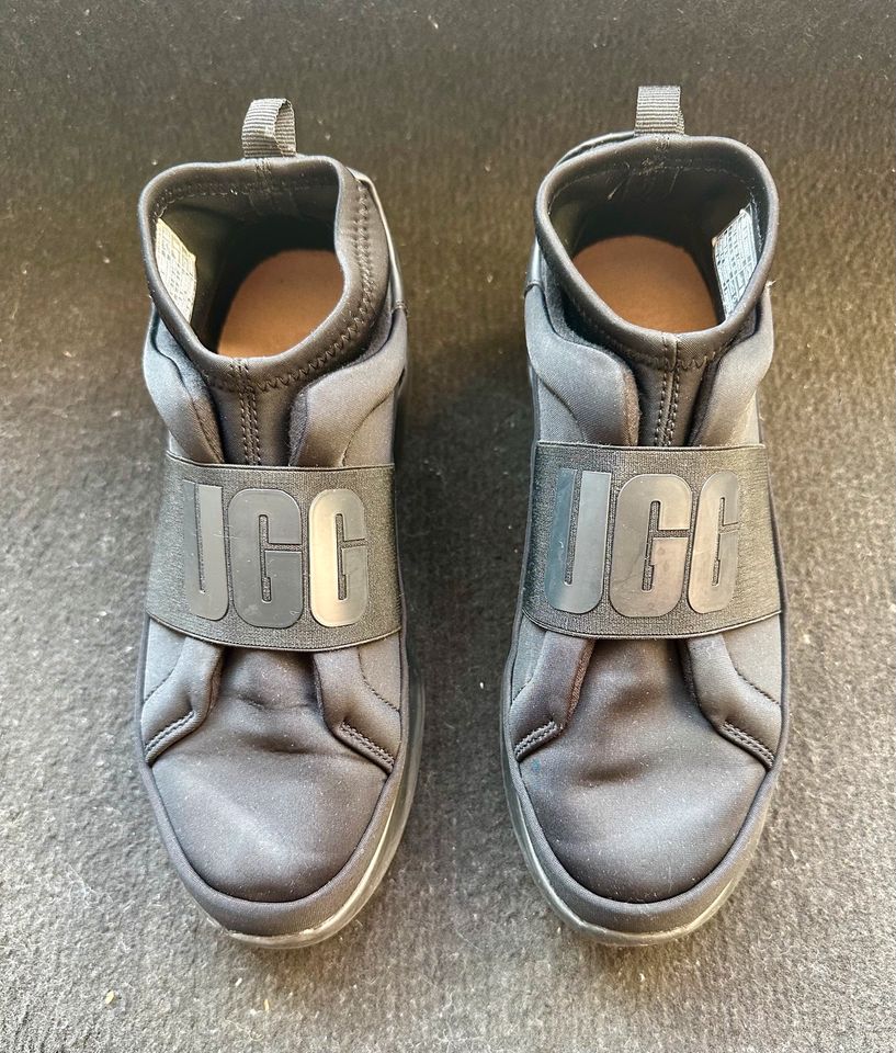 UGG Neutra Damen Sneaker Gr. 38 USA 7 aus Neopren mit Logo in Karlsruhe