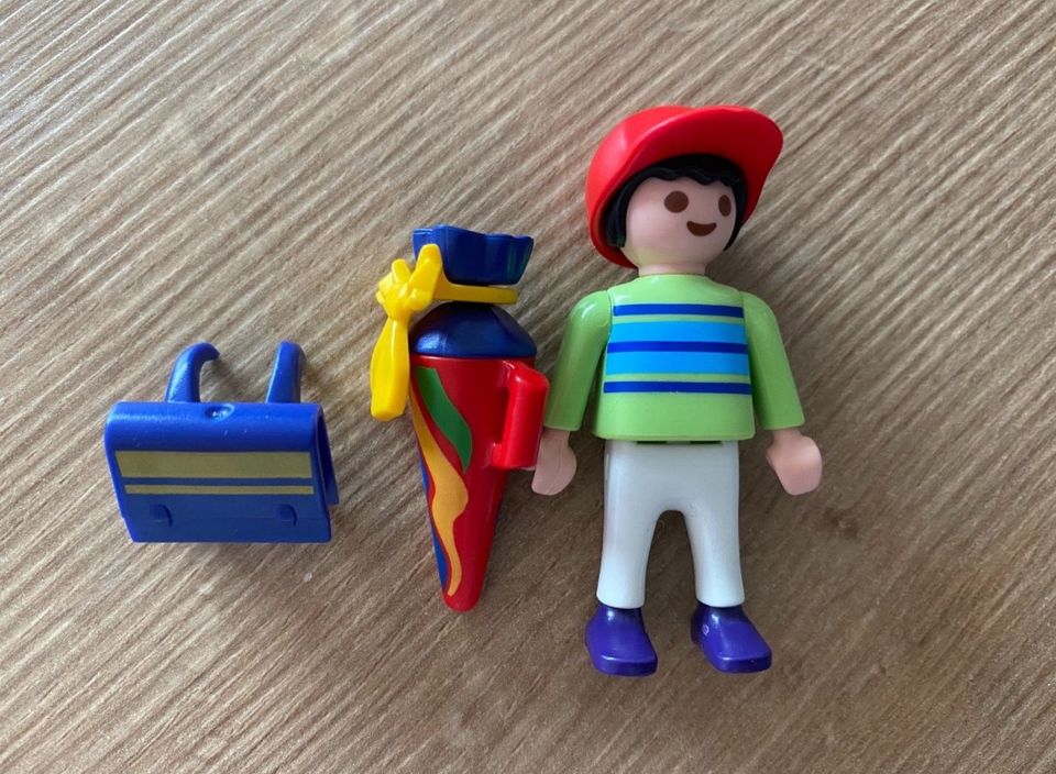 Playmobil Junge mit Schultüte 4618 A in München