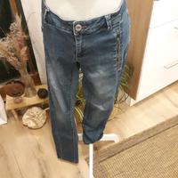 Grade geschnittene Jeans Hessen - Neustadt Vorschau