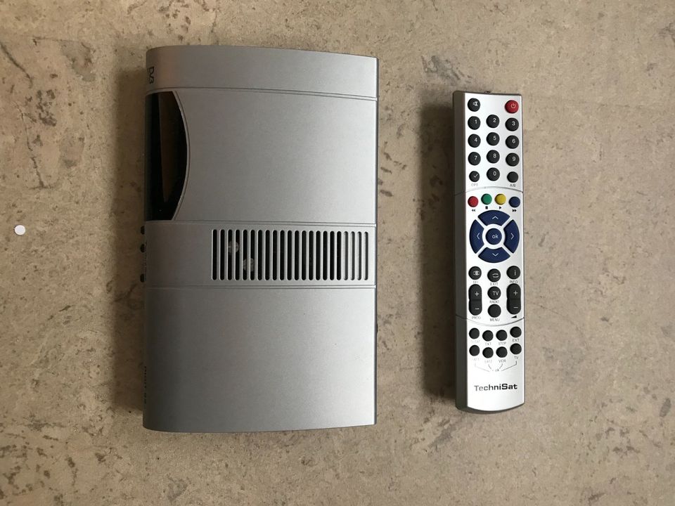 Satellitenreceiver TechniSat DIGIT S2e mit Fernbedienung in Grünstadt