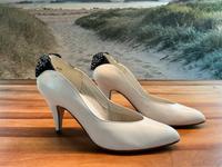 Pumps, Absatzschuhe weiß 39 elegant Feldmoching-Hasenbergl - Feldmoching Vorschau