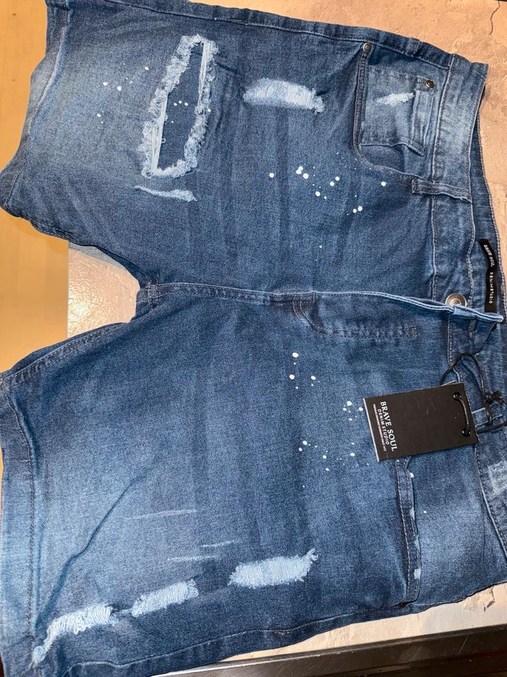 jeans shorts neu mit Etikett, XXL in München