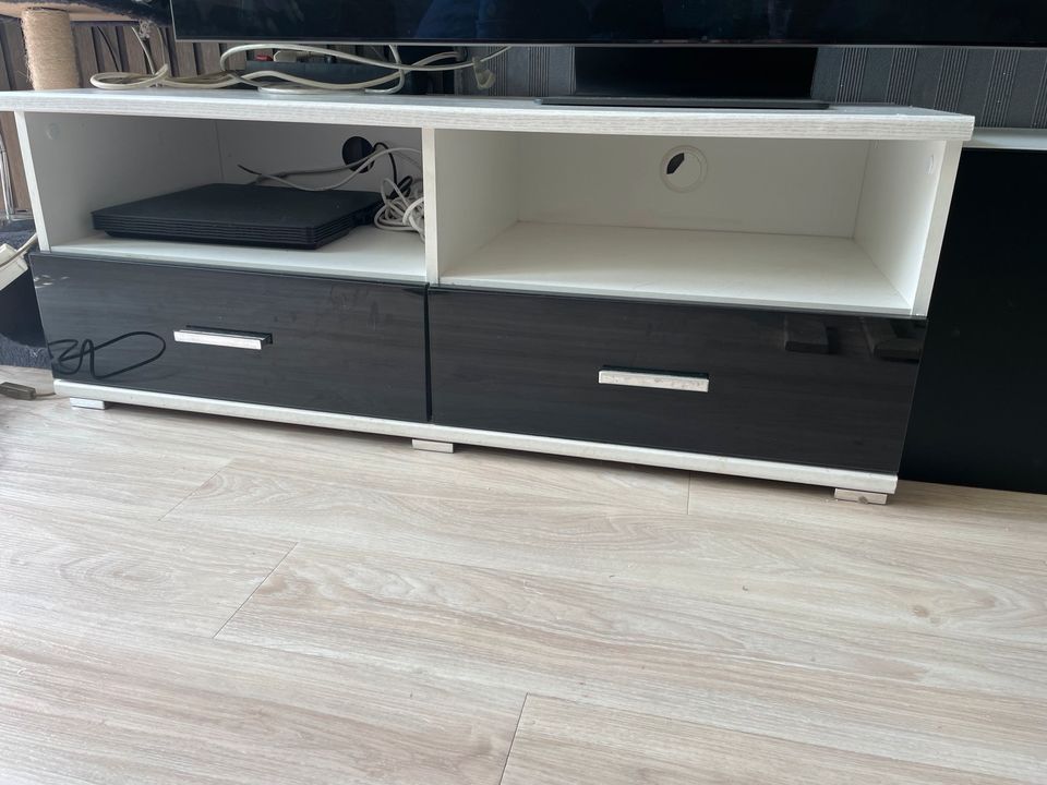 Tv Schrank in Erkrath