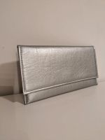 Silberne Clutch Tasche Hessen - Kassel Vorschau