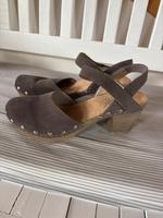 Rieker wunderschöne Clogs  / Pumps GR 42 Hessen - Gießen Vorschau