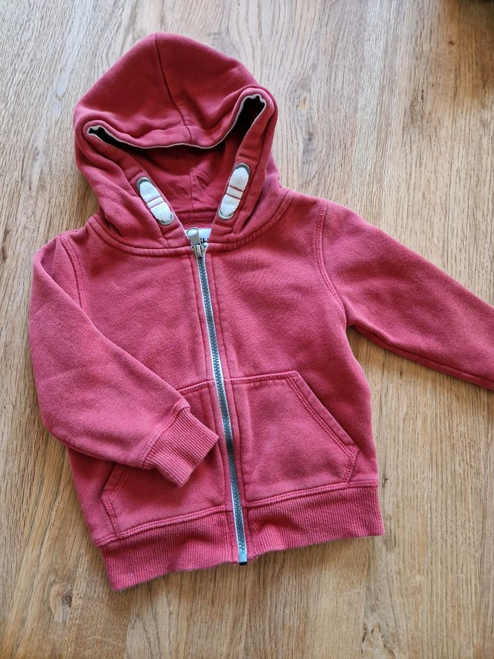 Sweatjacke mit Kapuze in Warendorf