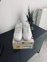 Adidas Sneaker ZNASTY 43 1/3 US 9.5 weiß glatt Leder Optik Schuhe Bayern - Aichach Vorschau