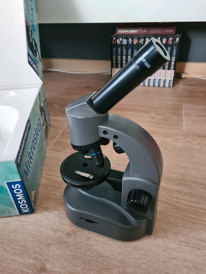 Mikroskop Kosmos, Neuwertig! in Dresden